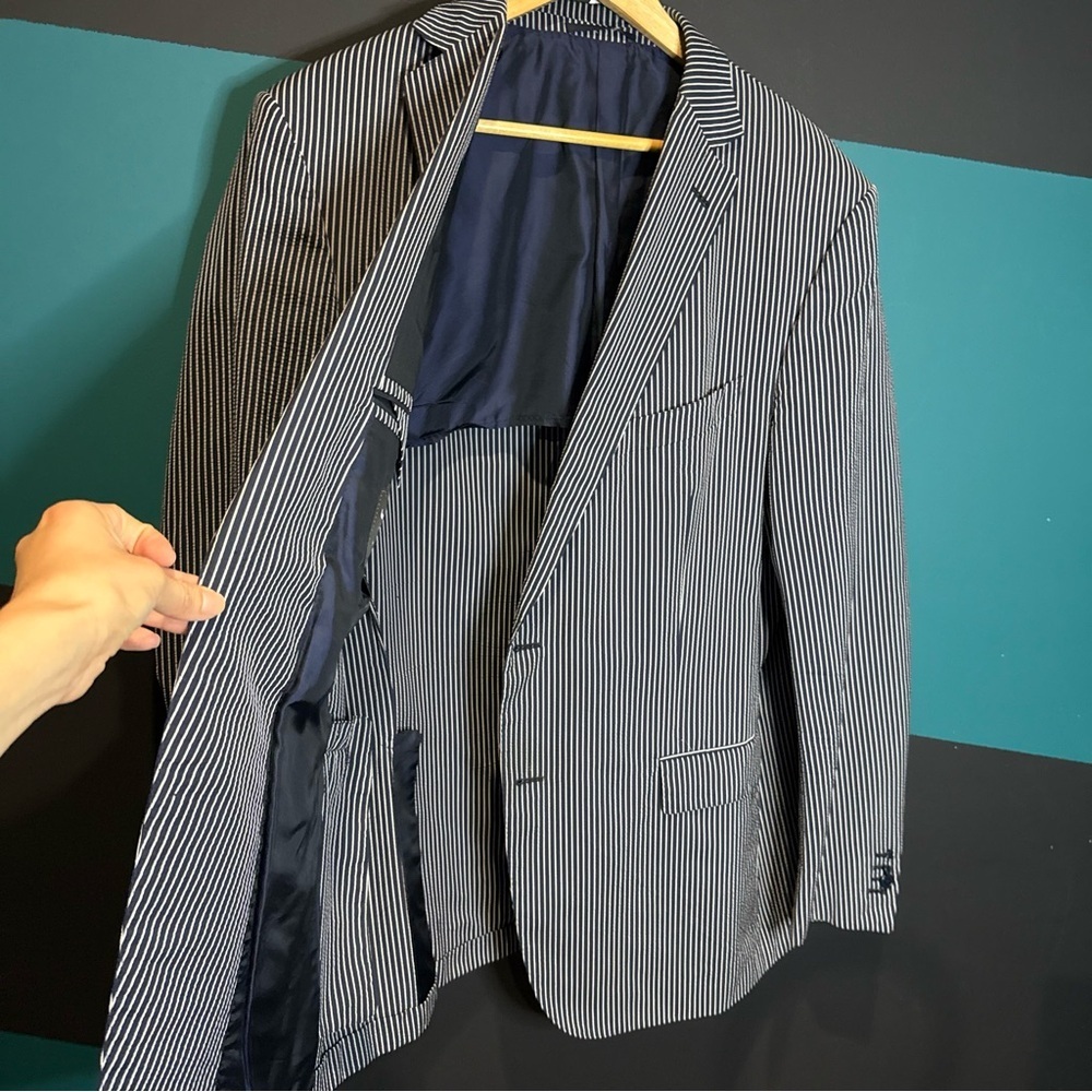 Ermenegildo Zegna Navy and White Pinstripe Blazer 100% SILK - Picture 10 of 16